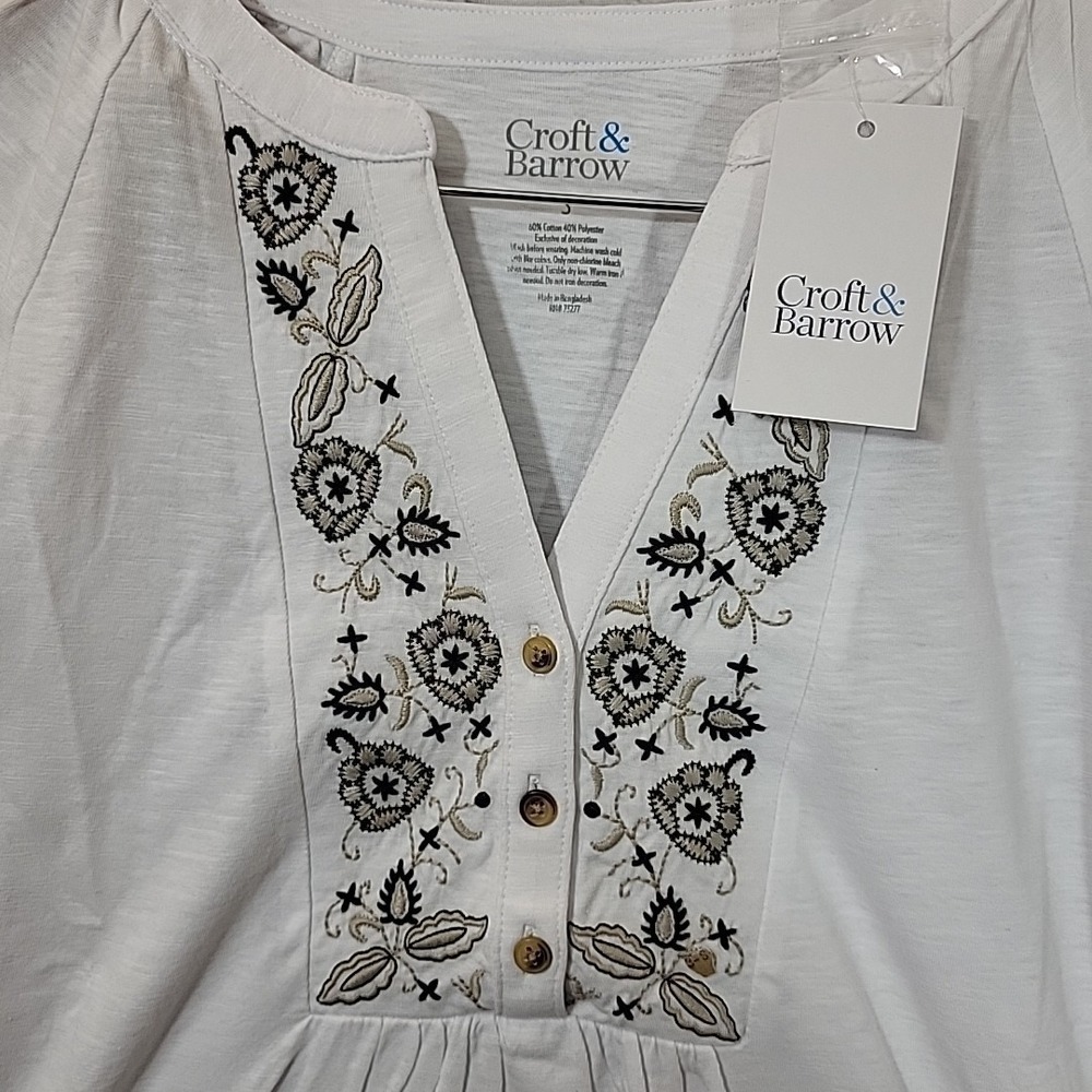 Croft & Barrow Embroidered Henley Tops Womens Small Lot of 3 Blue White Pink New - Picture 6 of 15